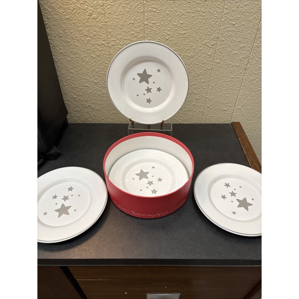 Hallmark 8" Dessert Plates Set of (4) Round Presentation Box 9 Silver Stars